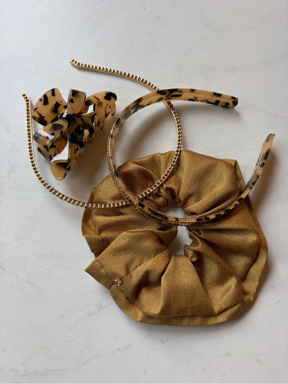 NWT Anthropologie Violet & Brooks Everyday Essentials Hair Accessory Gift Box